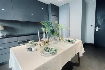 1 Bedroom Condo for rent in Tait Sathorn 12, Silom, Bangkok near BTS Saint Louis