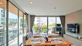 3 Bedroom Condo for rent in Khlong Tan Nuea, Bangkok