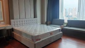 3 Bedroom Condo for rent in Bang Lamphu Lang, Bangkok