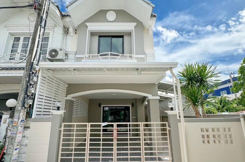 3 Bedroom Townhouse for sale in Phimon Rat, Nonthaburi