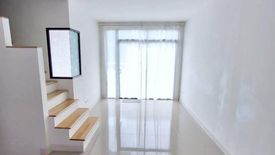 3 Bedroom Townhouse for sale in Grande Pleno Watcharapol - Sukhapiban 5, O Ngoen, Bangkok