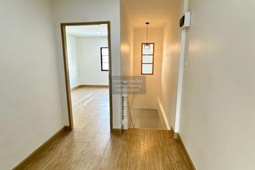 2 Bedroom Townhouse for sale in Sam Wa Tawan Tok, Bangkok