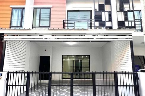 3 Bedroom Townhouse for sale in iField Bangna, Dokmai, Bangkok