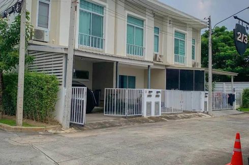 3 Bedroom Townhouse for sale in Ban Klang, Pathum Thani
