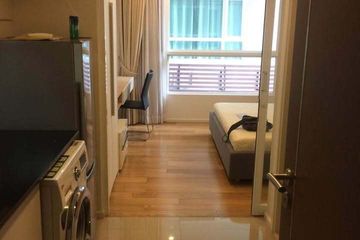 Condo for rent in 15 Sukhumvit Residences, Khlong Toei Nuea, Bangkok near BTS Nana