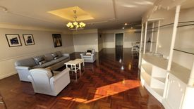 3 Bedroom Condo for rent in Khlong Tan Nuea, Bangkok