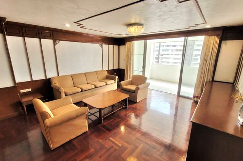 3 Bedroom Condo for rent in Khlong Tan Nuea, Bangkok