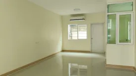 5 Bedroom Townhouse for sale in Gusto Townhome Ramkhamhaeng, Saphan Sung, Bangkok near MRT Rat Phatthana