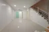 3 Bedroom Townhouse for rent in Khlong Chan, Bangkok
