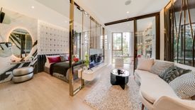 1 Bedroom Condo for sale in Khlong Toei, Bangkok near BTS Asoke