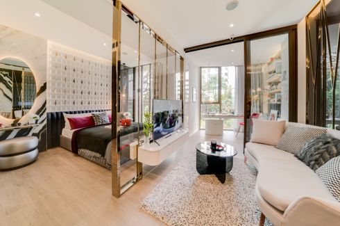 1 Bedroom Condo for sale in Khlong Toei, Bangkok near BTS Asoke