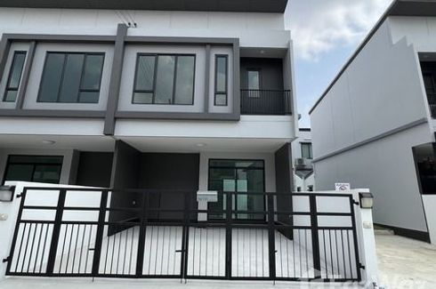 4 Bedroom Townhouse for sale in Lat Sawai, Pathum Thani near BTS Khlong Ha