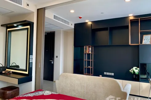 1 Bedroom Condo for sale in Si Phraya, Bangkok near MRT Sam Yan