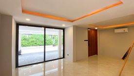4 Bedroom House for sale in Khlong Tan Nuea, Bangkok