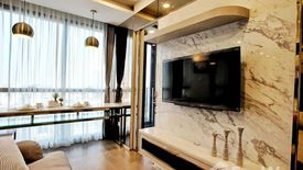 1 Bedroom Condo for sale in Si Phraya, Bangkok near MRT Sam Yan