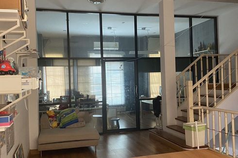 4 Bedroom Townhouse for sale in Wang Thonglang, Bangkok near MRT Lat Phrao 83