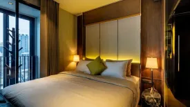 1 Bedroom Condo for sale in Si Phraya, Bangkok near MRT Sam Yan