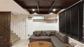 1 Bedroom Townhouse for sale in Nong Pa Khrang, Chiang Mai
