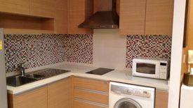 1 Bedroom Condo for rent in The Emporio Place, Khlong Tan, Bangkok near BTS Phrom Phong