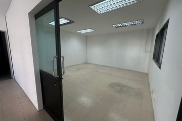 Warehouse / Factory for rent in Saphan Sung, Bangkok