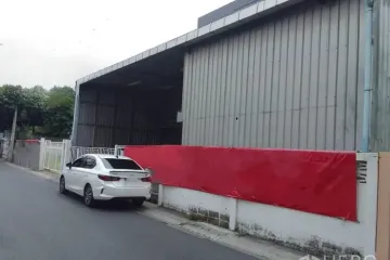 Warehouse / Factory for rent in Sam Sen Nok, Bangkok near MRT Sutthisan