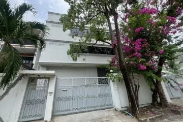 Warehouse / Factory for rent in Bang Na, Bangkok near BTS Udom Suk