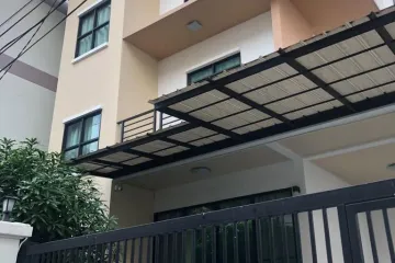 4 Bedroom House for sale in Bang Chak, Bangkok near BTS Punnawithi