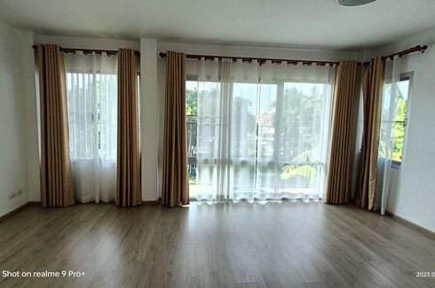 3 Bedroom House for rent in Bang Na, Bangkok near MRT Si Iam