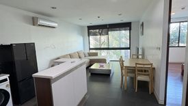 1 Bedroom Condo for rent in Baan Sathorn Condo, Khlong Toei Nuea, Bangkok near MRT Phetchaburi