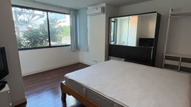 1 Bedroom Condo for rent in Baan Sathorn Condo, Khlong Toei Nuea, Bangkok near MRT Phetchaburi