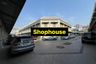 3 Bedroom Commercial for rent in Bowon Niwet, Bangkok near MRT Democracy Monument
