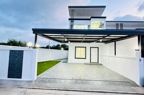 3 Bedroom House for sale in Rattanakorn Village 18, Na Kluea, Chonburi