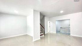 3 Bedroom Townhouse for sale in Lat Sawai, Pathum Thani