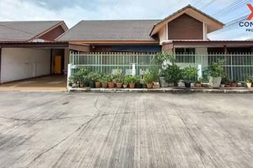 3 Bedroom Townhouse for sale in Lam Phak Kut, Pathum Thani