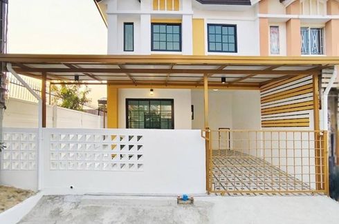 3 Bedroom Townhouse for sale in Sao Thong Hin, Nonthaburi