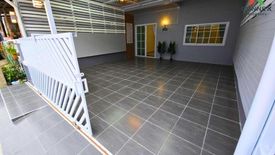 3 Bedroom Townhouse for sale in Baan yu charoen 1, Bueng Yitho, Pathum Thani