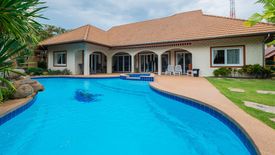 3 Bedroom House for rent in Na Kluea, Chonburi