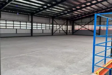 Warehouse / Factory for rent in Tha Mai, Samut Sakhon