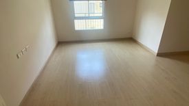 2 Bedroom Condo for sale in Sam Sen Nai, Bangkok near BTS Saphan Kwai