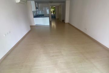 2 Bedroom Condo for sale in Sam Sen Nai, Bangkok near BTS Saphan Kwai