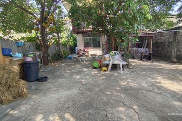 3 Bedroom House for sale in Chan Kasem, Bangkok near MRT Chankasem