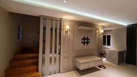 3 Bedroom Townhouse for sale in Patio Pattanakarn, Suan Luang, Bangkok