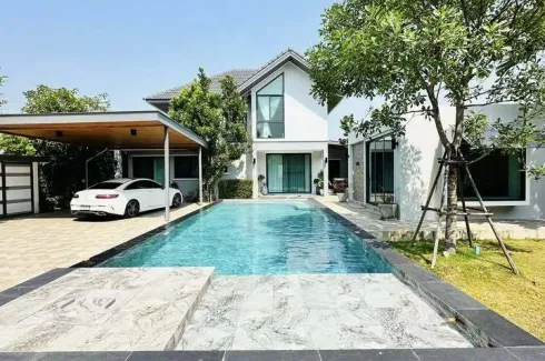 5 Bedroom Villa for rent in San Na Meng, Chiang Mai