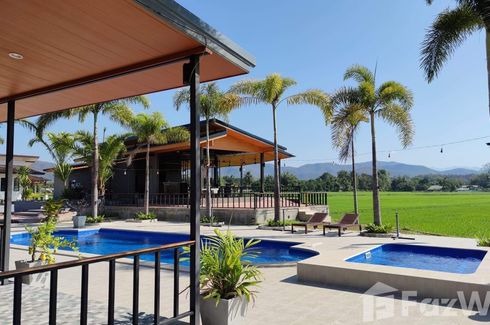 6 Bedroom House for sale in Luang Nuea, Chiang Mai