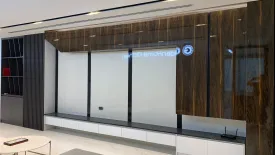 Office for rent in Bangna Complex, Bang Na, Bangkok near MRT Si Iam