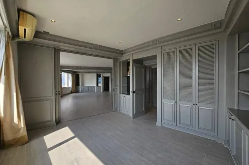 3 Bedroom Condo for sale in Supakarn Condominium, Khlong Ton Sai, Bangkok near BTS Saphan Taksin