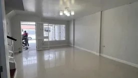 3 Bedroom Townhouse for rent in Resorta Watcharapol, Tha Raeng, Bangkok