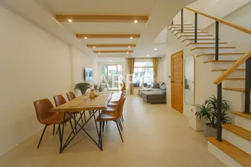 3 Bedroom Townhouse for Sale or Rent in Na Kluea, Chonburi