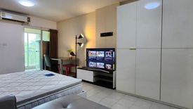 Condo for sale in Huai Khwang, Bangkok near MRT Huai Khwang