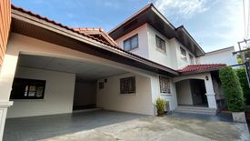 4 Bedroom House for rent in Phaya Thai, Bangkok near BTS Sanam Pao